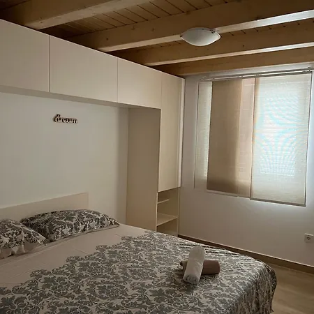 Klara Apartamento Privlaka (Zadar)