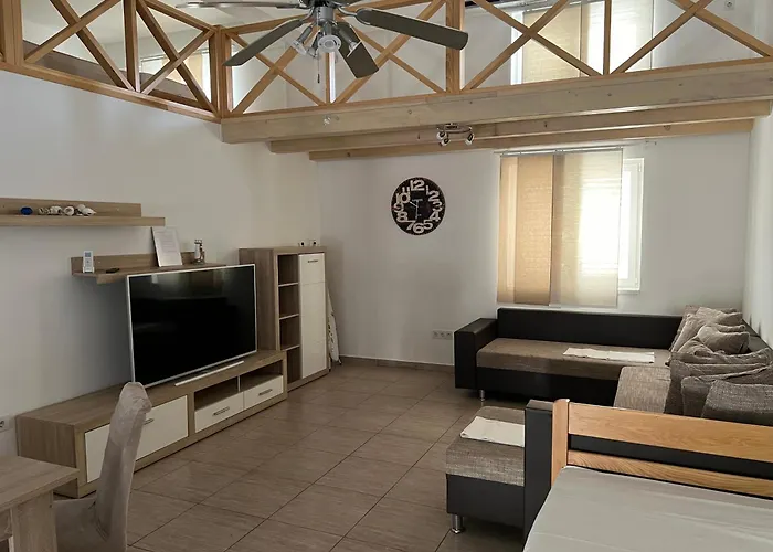 Klara プリヴラカ